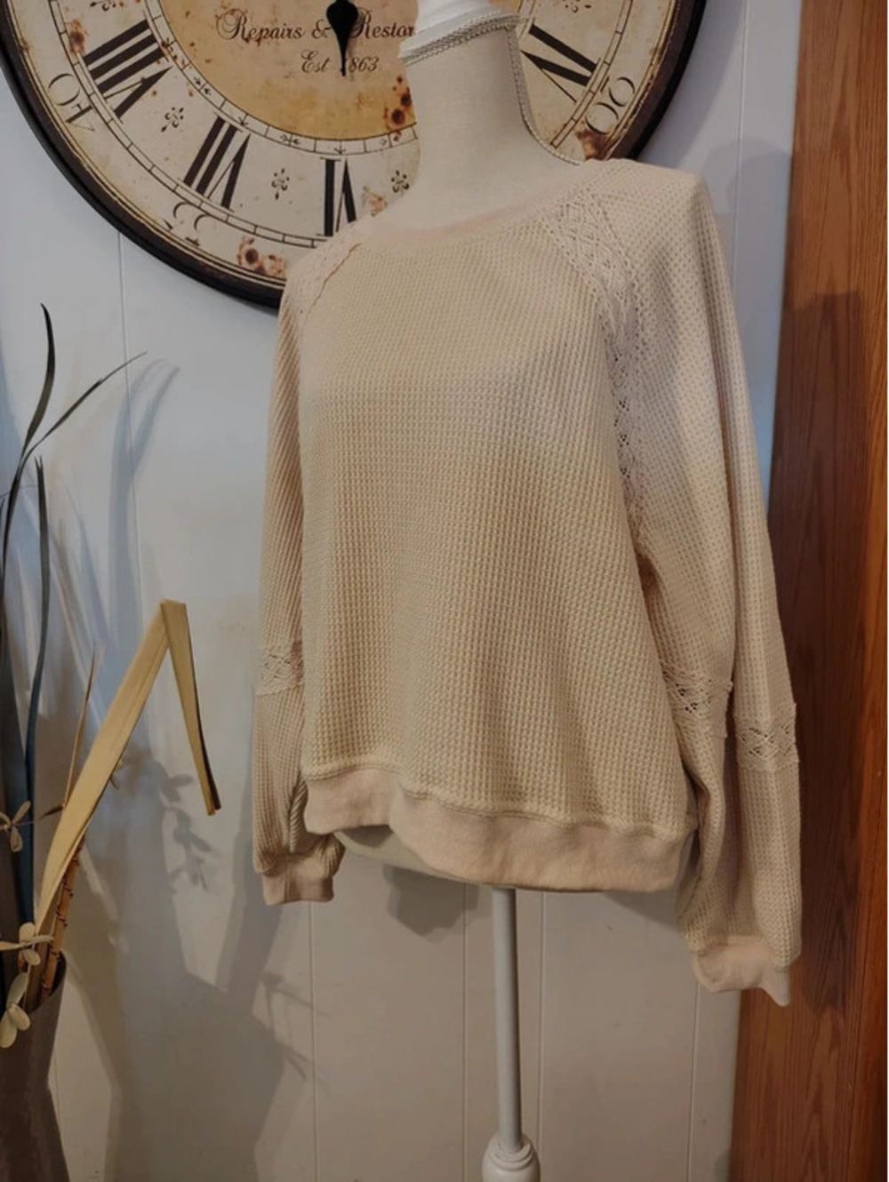Rareraw Cream Waffle Knit Lace Detail Sweater L